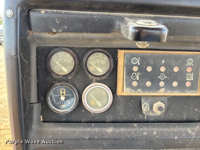 image for item ED2392 1998 Caterpillar D6M XL dozer