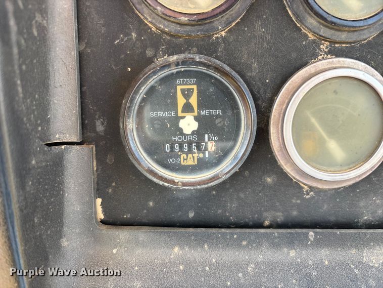 image for item ED2392 1998 Caterpillar D6M XL dozer