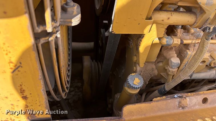 image for item ED2392 1998 Caterpillar D6M XL dozer
