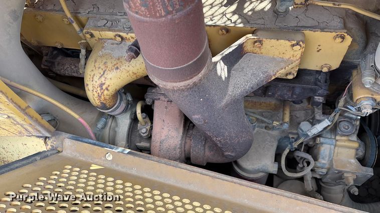 image for item ED2392 1998 Caterpillar D6M XL dozer