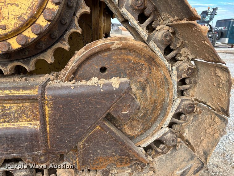 image for item ED2392 1998 Caterpillar D6M XL dozer