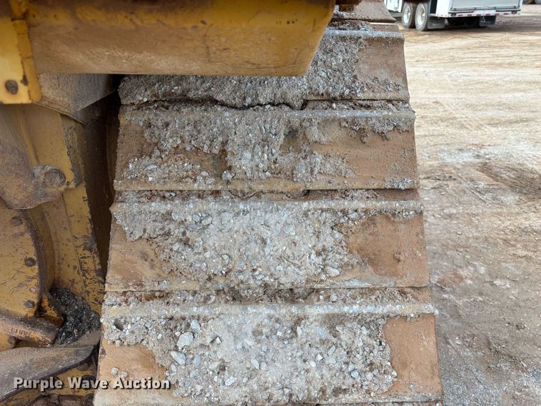 image for item ED2392 1998 Caterpillar D6M XL dozer