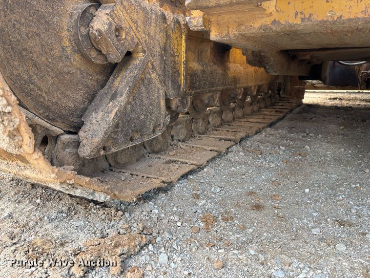 image for item ED2392 1998 Caterpillar D6M XL dozer