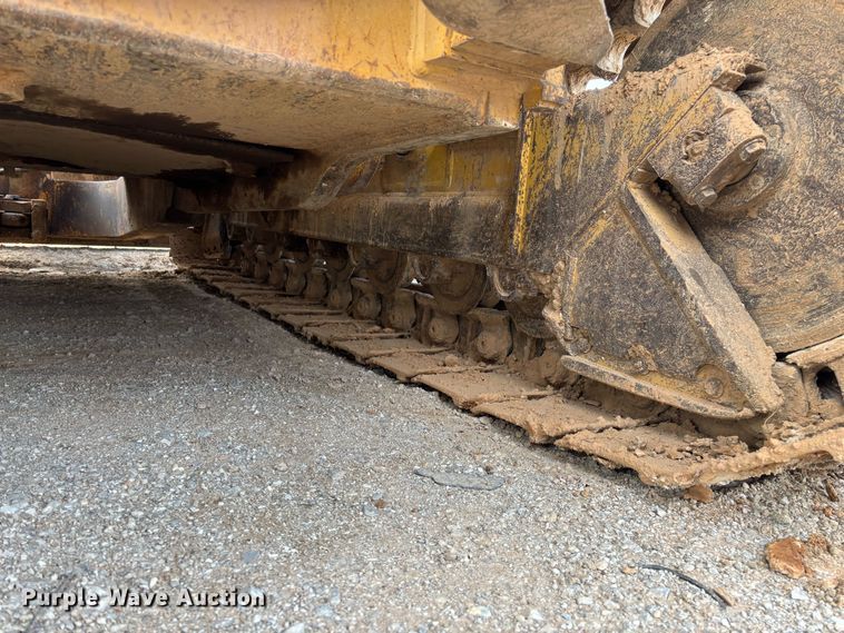 image for item ED2392 1998 Caterpillar D6M XL dozer