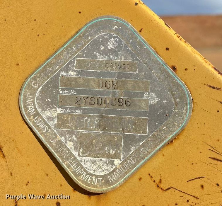 image for item ED2392 1998 Caterpillar D6M XL dozer