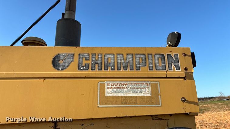image for item ED2393 1988 Champion 710A motor grader