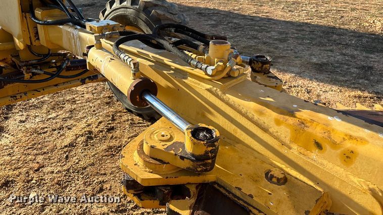 image for item ED2393 1988 Champion 710A motor grader