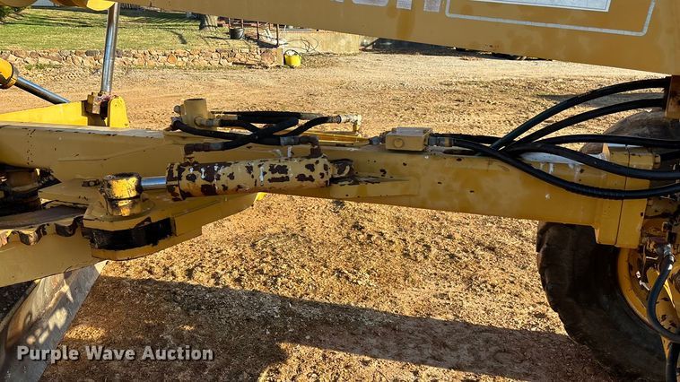 image for item ED2393 1988 Champion 710A motor grader