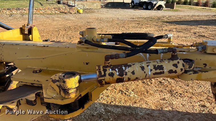 image for item ED2393 1988 Champion 710A motor grader