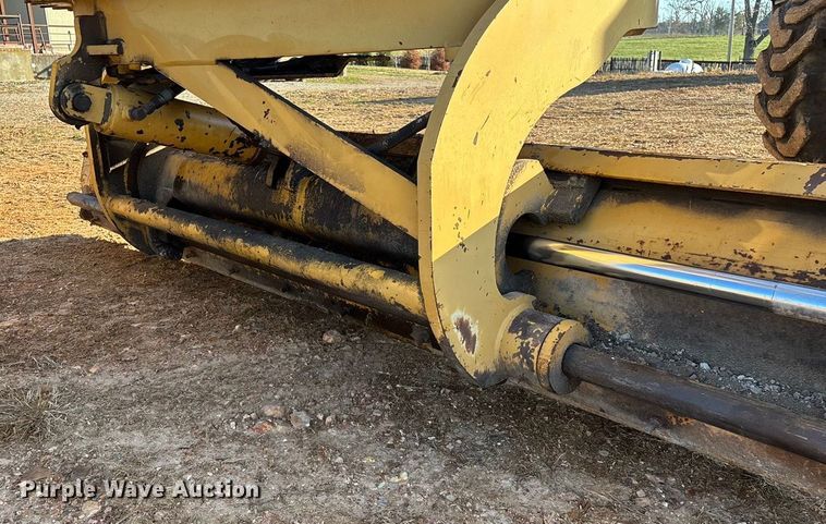 image for item ED2393 1988 Champion 710A motor grader