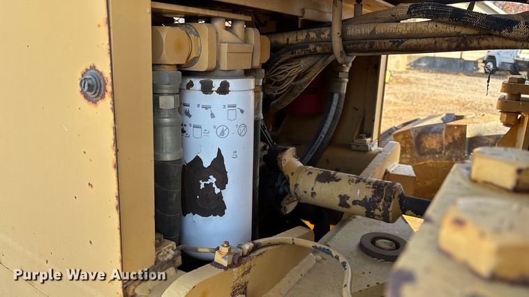 image for item ED2393 1988 Champion 710A motor grader