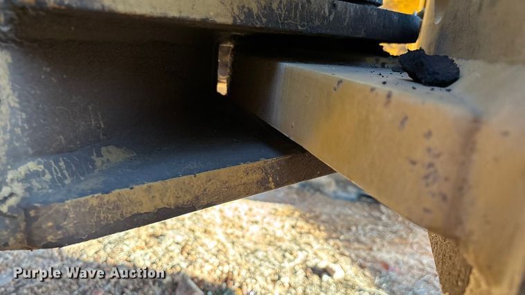 image for item ED2393 1988 Champion 710A motor grader