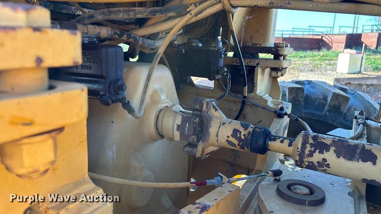 image for item ED2393 1988 Champion 710A motor grader