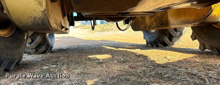 image for item ED2393 1988 Champion 710A motor grader