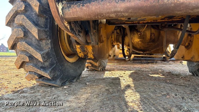 image for item ED2393 1988 Champion 710A motor grader