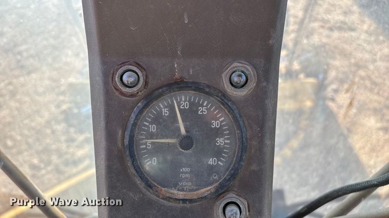 image for item ED2393 1988 Champion 710A motor grader