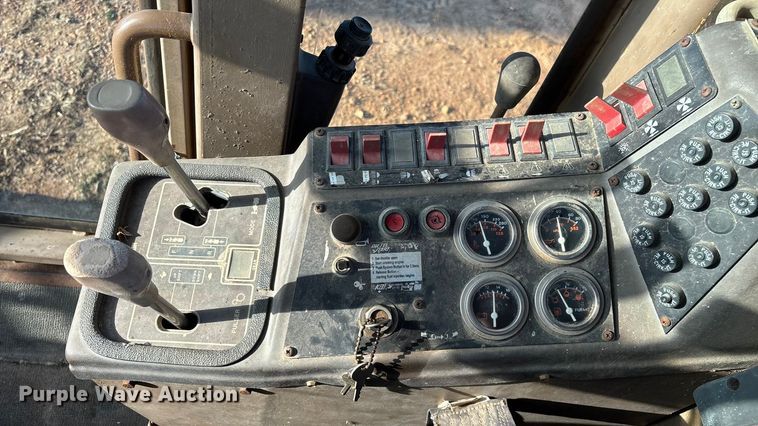 image for item ED2393 1988 Champion 710A motor grader