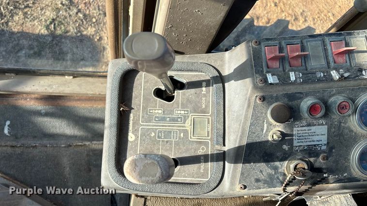 image for item ED2393 1988 Champion 710A motor grader