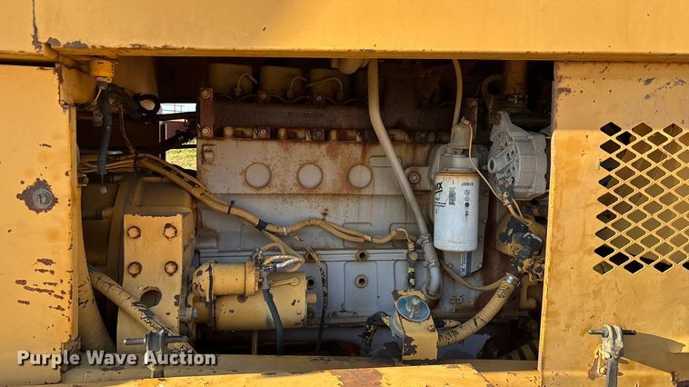 image for item ED2393 1988 Champion 710A motor grader