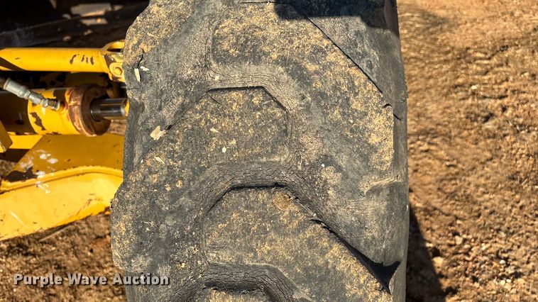 image for item ED2393 1988 Champion 710A motor grader