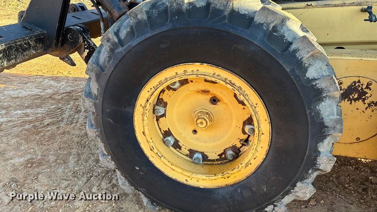 image for item ED2393 1988 Champion 710A motor grader