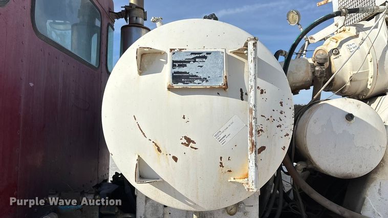 image for item ED2397 1999 Kenworth W900 ready mix truck