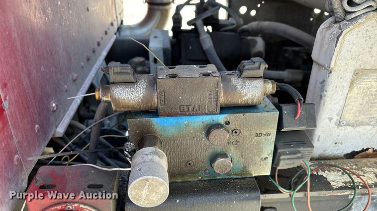 image for item ED2397 1999 Kenworth W900 ready mix truck