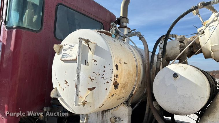 image for item ED2397 1999 Kenworth W900 ready mix truck