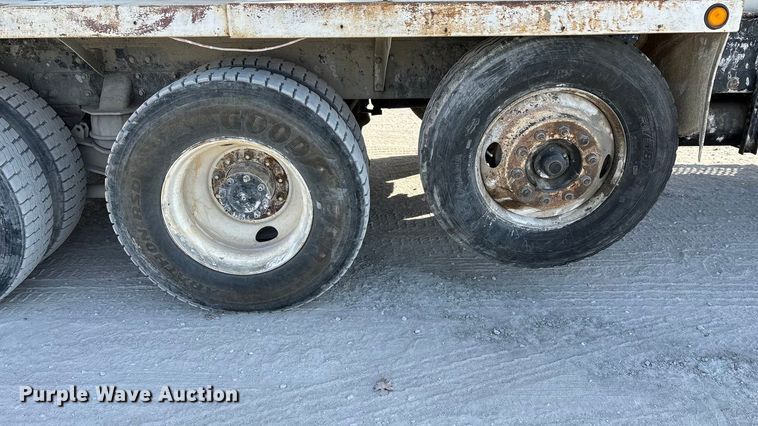 image for item ED2397 1999 Kenworth W900 ready mix truck