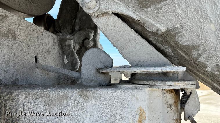 image for item ED2397 1999 Kenworth W900 ready mix truck