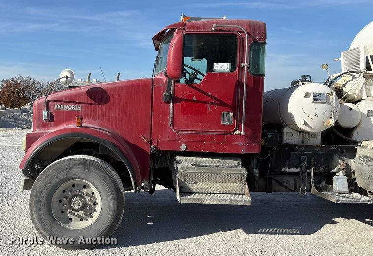 image for item ED2397 1999 Kenworth W900 ready mix truck