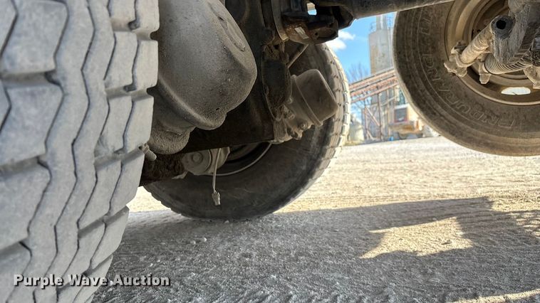 image for item ED2397 1999 Kenworth W900 ready mix truck