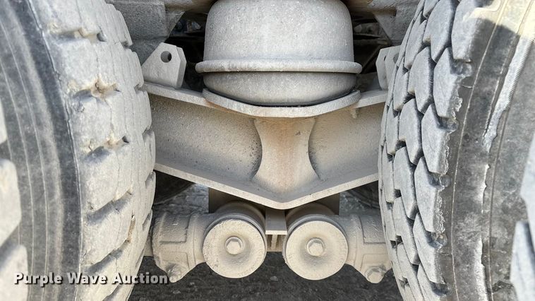 image for item ED2397 1999 Kenworth W900 ready mix truck