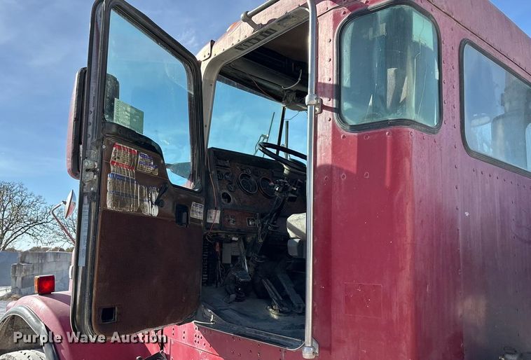 image for item ED2397 1999 Kenworth W900 ready mix truck