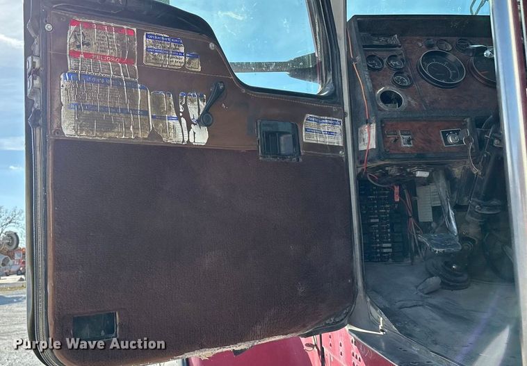 image for item ED2397 1999 Kenworth W900 ready mix truck