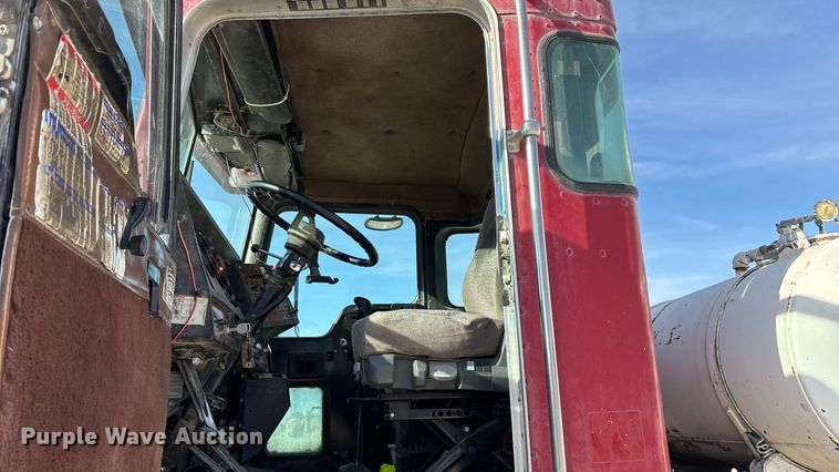 image for item ED2397 1999 Kenworth W900 ready mix truck