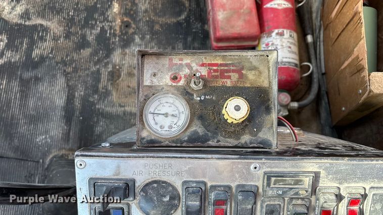 image for item ED2397 1999 Kenworth W900 ready mix truck