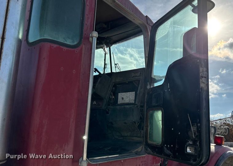 image for item ED2397 1999 Kenworth W900 ready mix truck