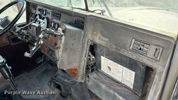 image for item ED2397 1999 Kenworth W900 ready mix truck