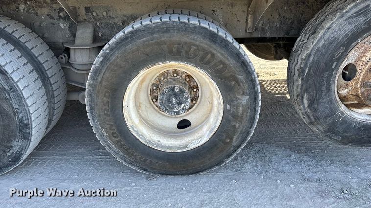 image for item ED2397 1999 Kenworth W900 ready mix truck