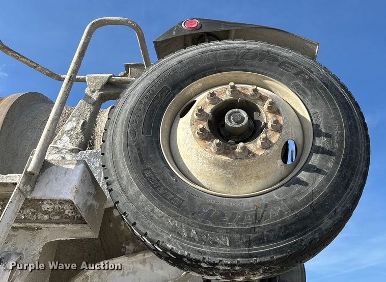 image for item ED2397 1999 Kenworth W900 ready mix truck