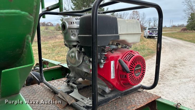 image for item ED2399 1988 Ford 8000 tank truck