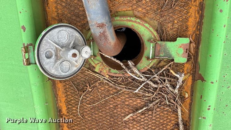 image for item ED2399 1988 Ford 8000 tank truck