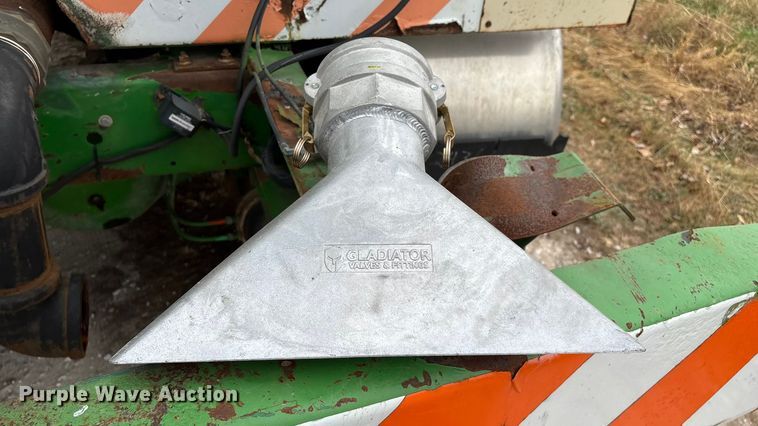 image for item ED2399 1988 Ford 8000 tank truck