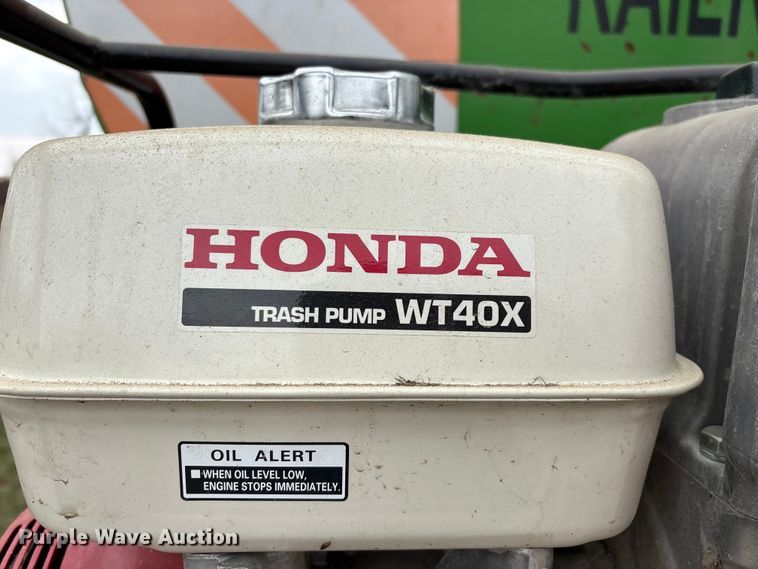 image for item ED2399 1988 Ford 8000 tank truck