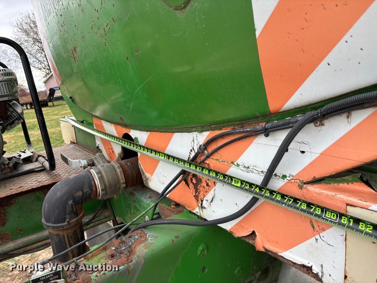 image for item ED2399 1988 Ford 8000 tank truck