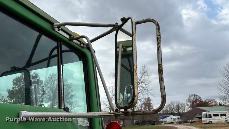 image for item ED2399 1988 Ford 8000 tank truck