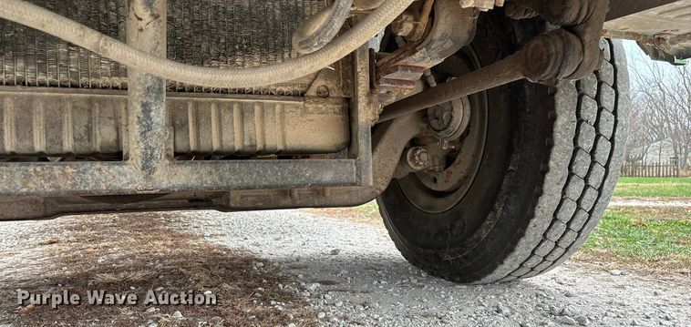 image for item ED2399 1988 Ford 8000 tank truck