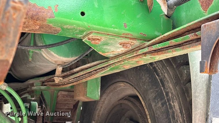 image for item ED2399 1988 Ford 8000 tank truck