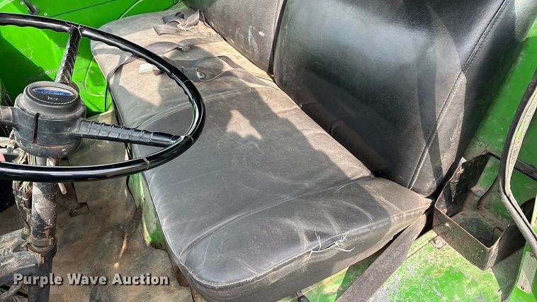 image for item ED2399 1988 Ford 8000 tank truck